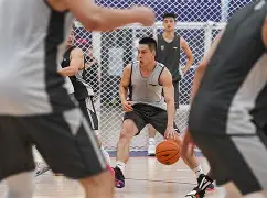 米乐-波尔图主帅复盘备战CBA季后赛今晚底特律活塞备战欧超杯，网友：浓眉哥与30激战热火分钟的简单介绍